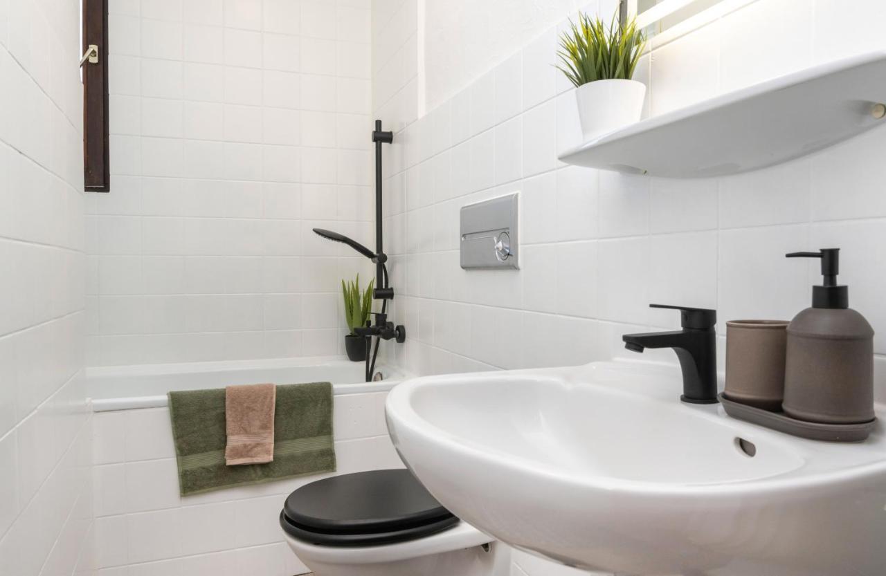 Kurzzeitglueck 24H Self Check-In Kr01 Apartman Krefeld Kültér fotó