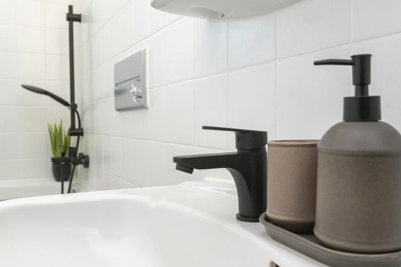 Kurzzeitglueck 24H Self Check-In Kr01 Apartman Krefeld Kültér fotó